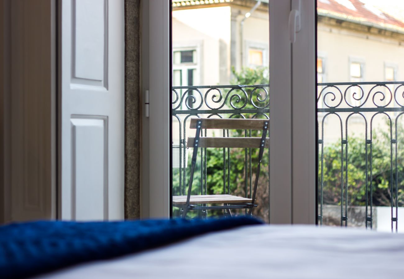 Estúdio em Porto - São Nicolau - Studio wtih balcony and garden view