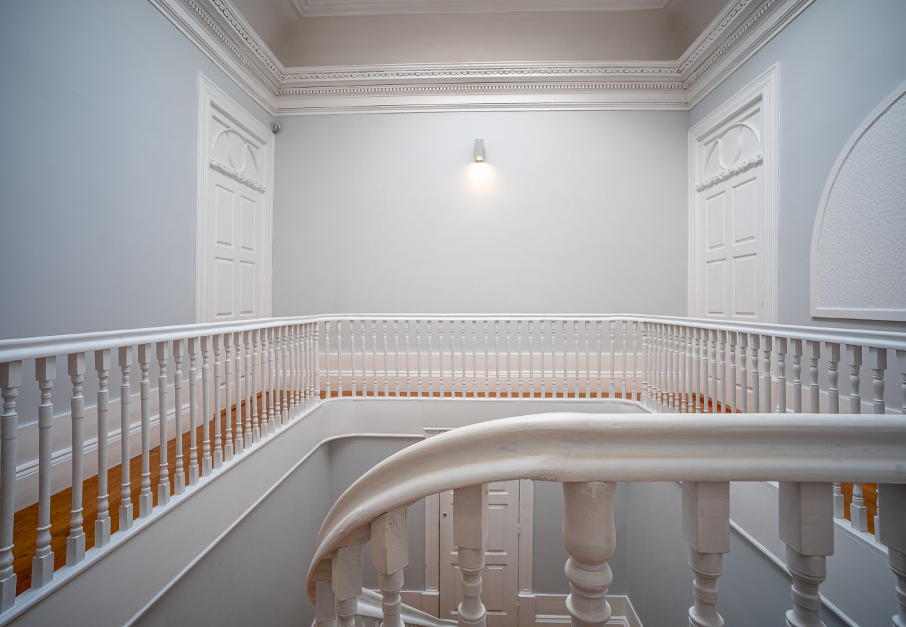 Estúdio em Porto - São Nicolau - Studio wtih balcony and garden view