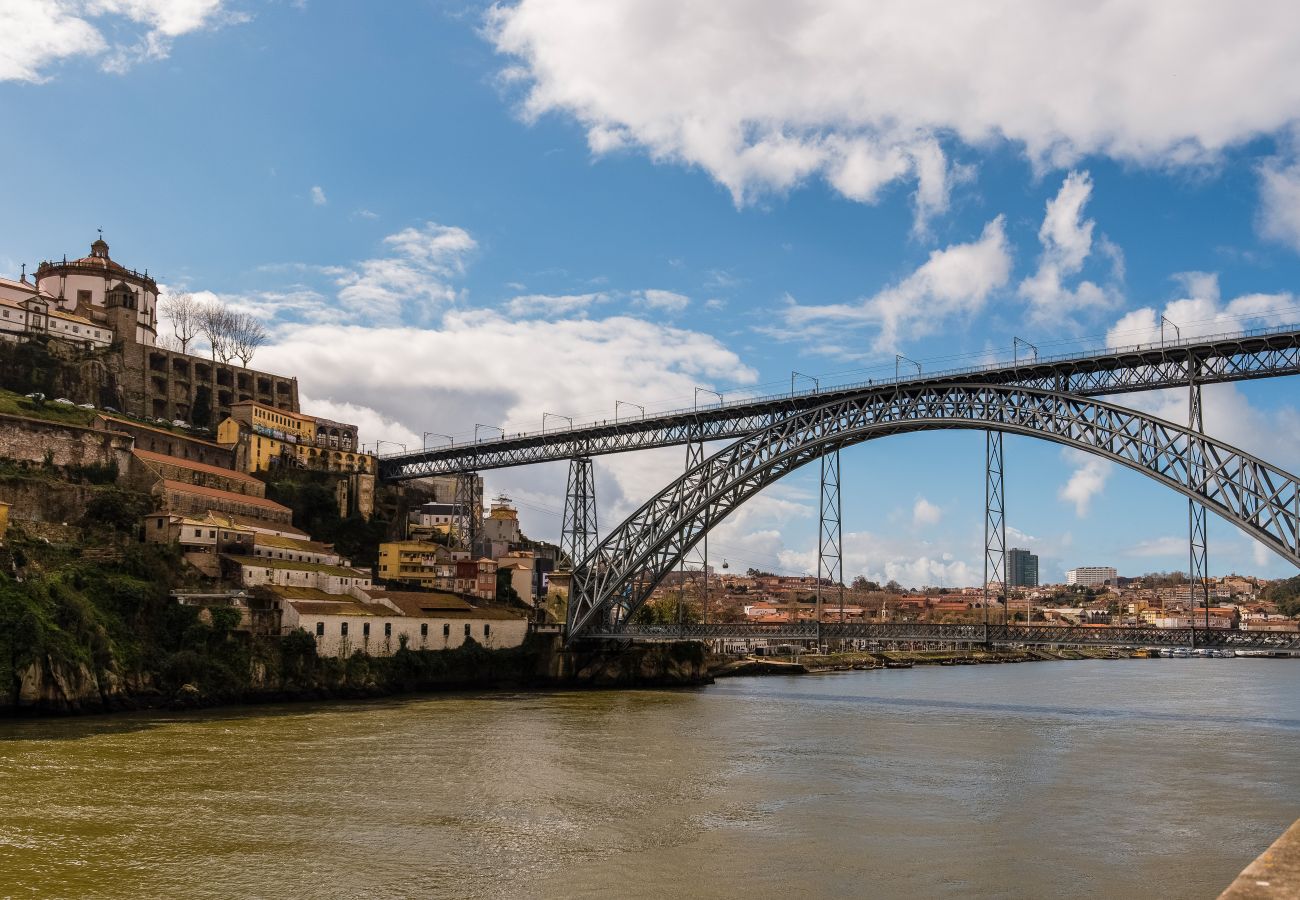 Estúdio em Porto - D. Maria Pia - River View Open Space Apartment