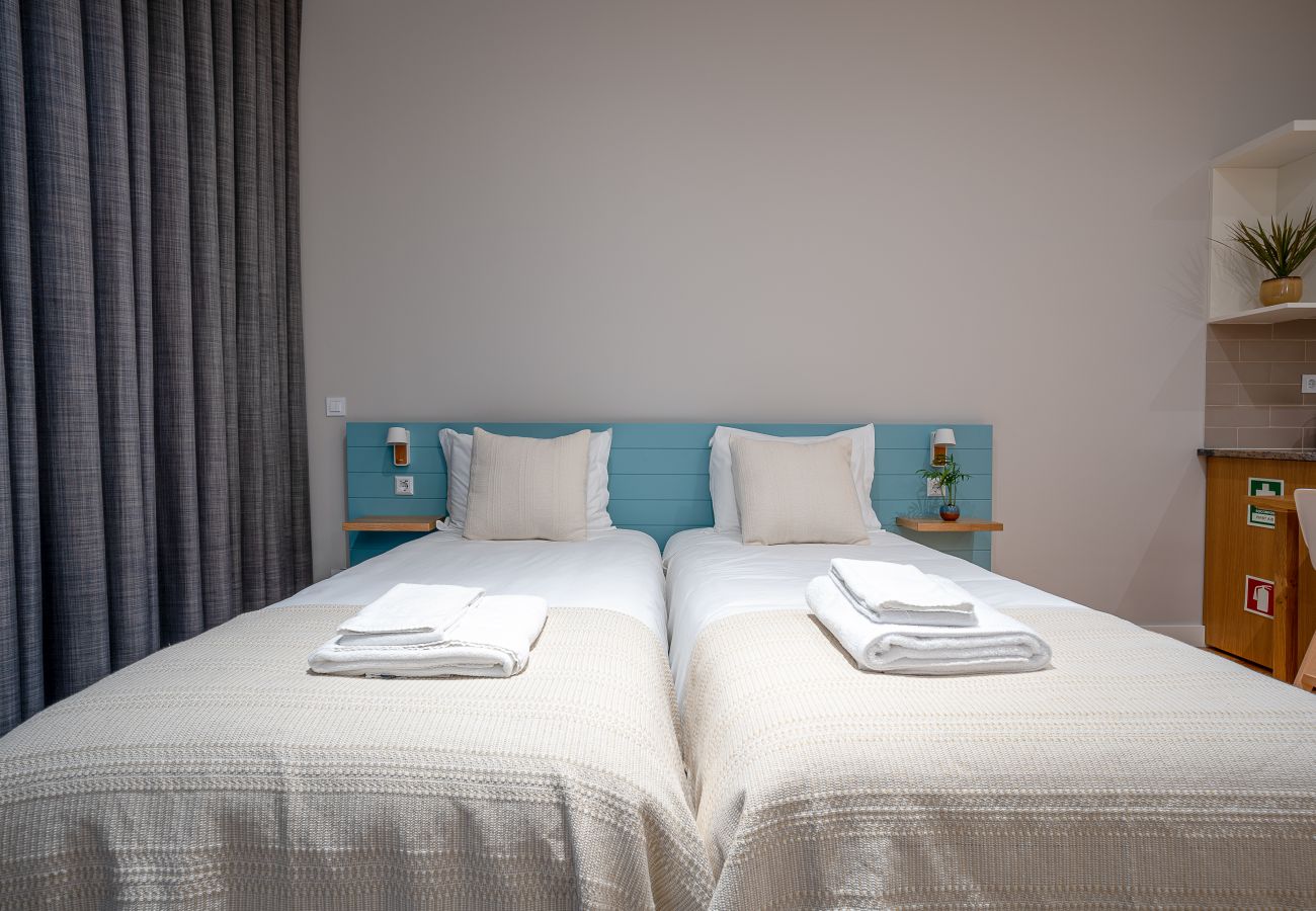 Estúdio em Porto - Flores Studio - with terrace