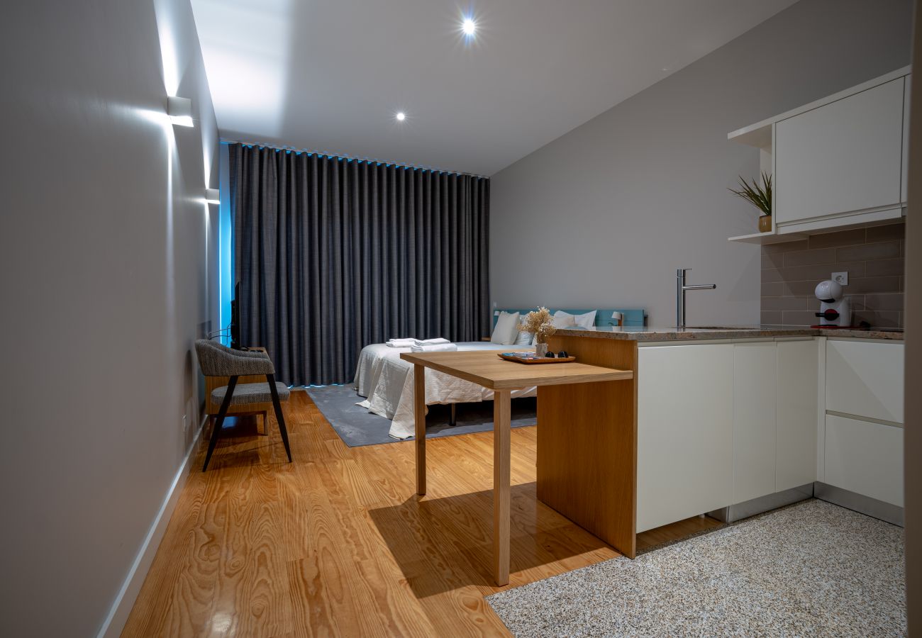 Estúdio em Porto - Flores Studio - with terrace