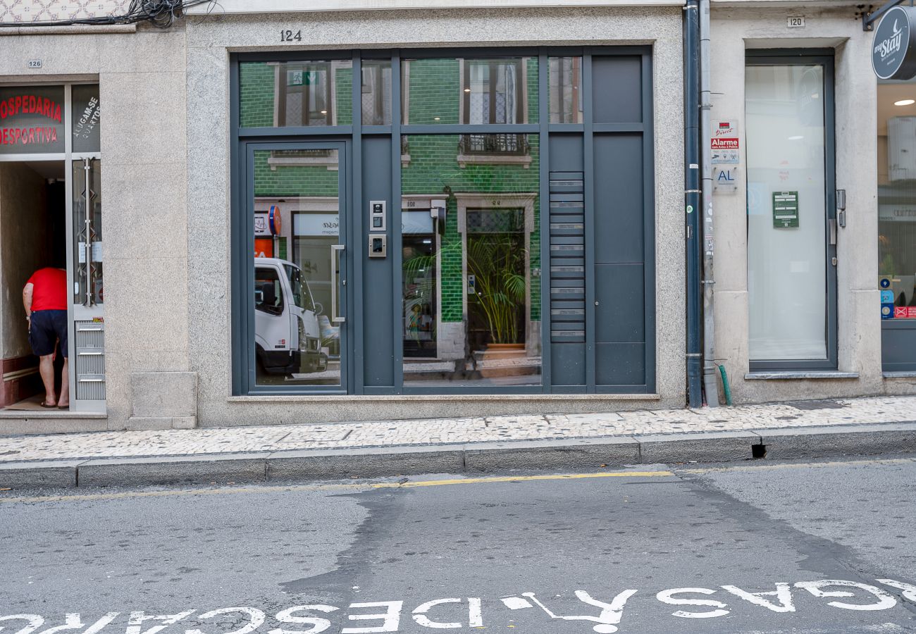 Estúdio em Porto - Flores Studio - with terrace