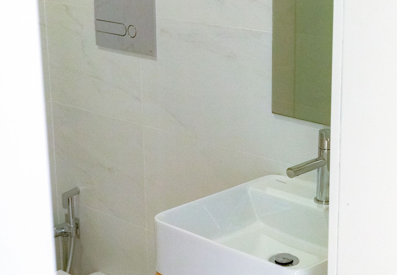 Estúdio em Porto - Sá da Bandeira Studio - with balcony