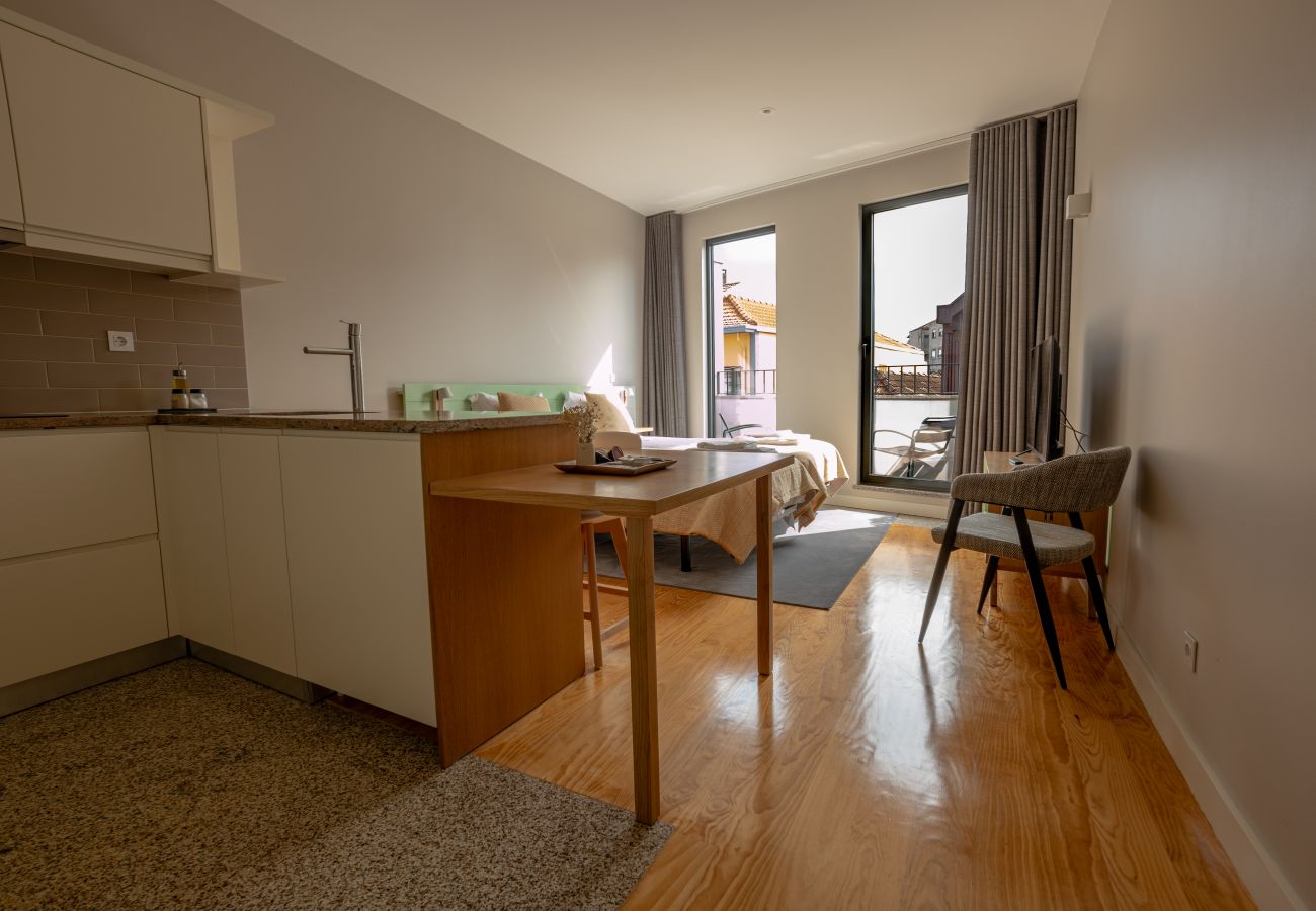 Estúdio em Porto - Sá da Bandeira Studio - with balcony