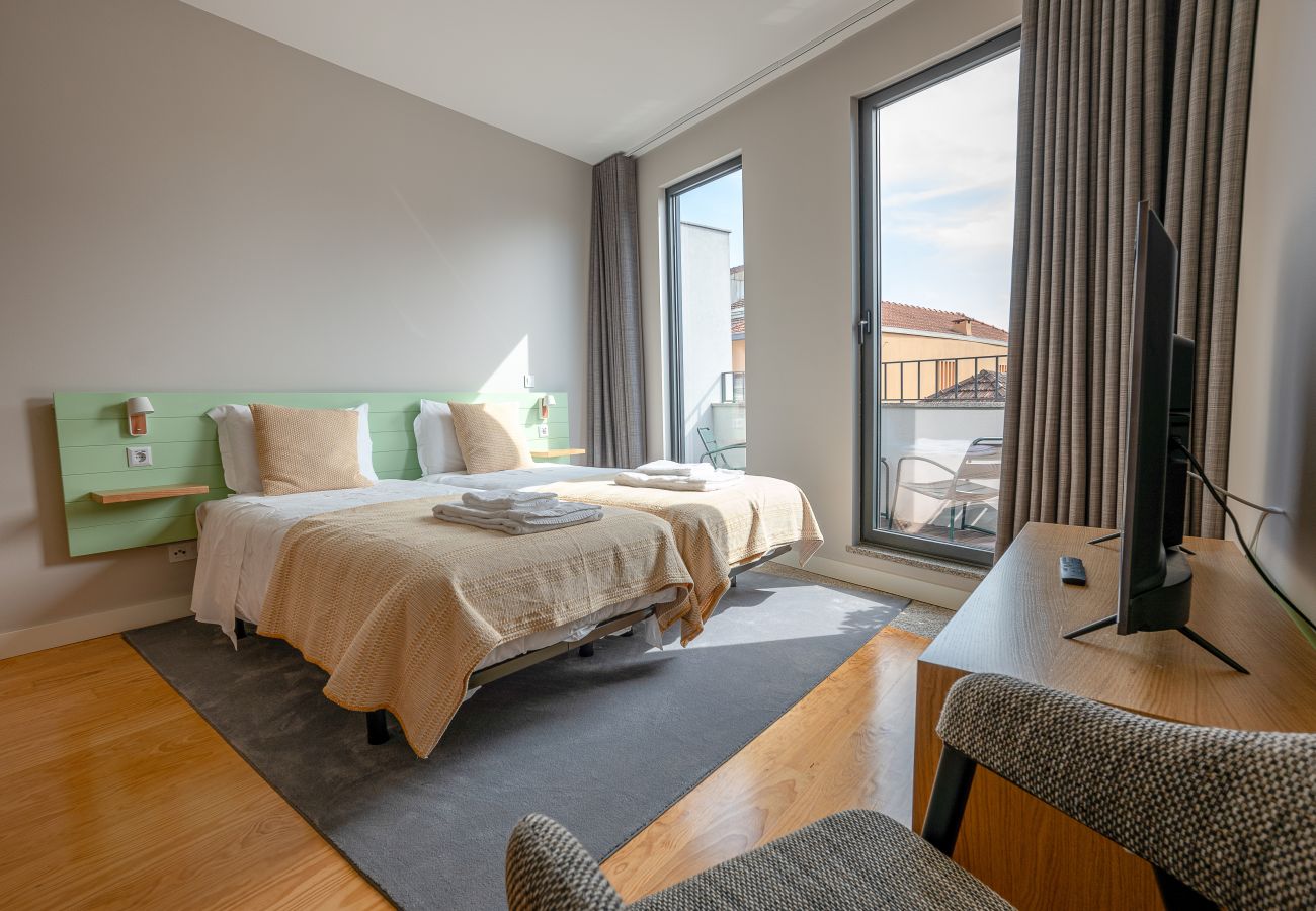 Estúdio em Porto - Sá da Bandeira Studio - with balcony