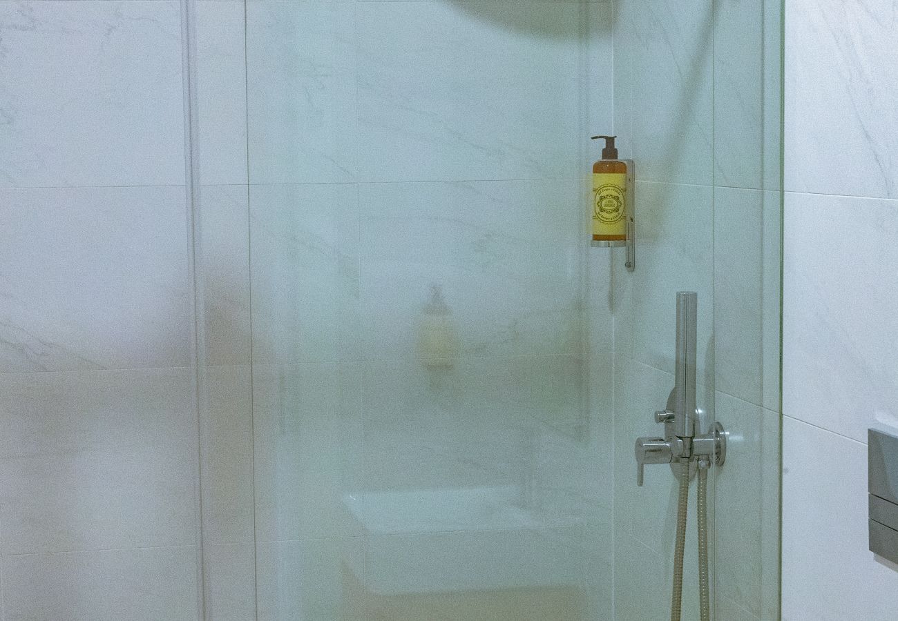 Estúdio em Porto - Santa Catarina Studio - with garden view