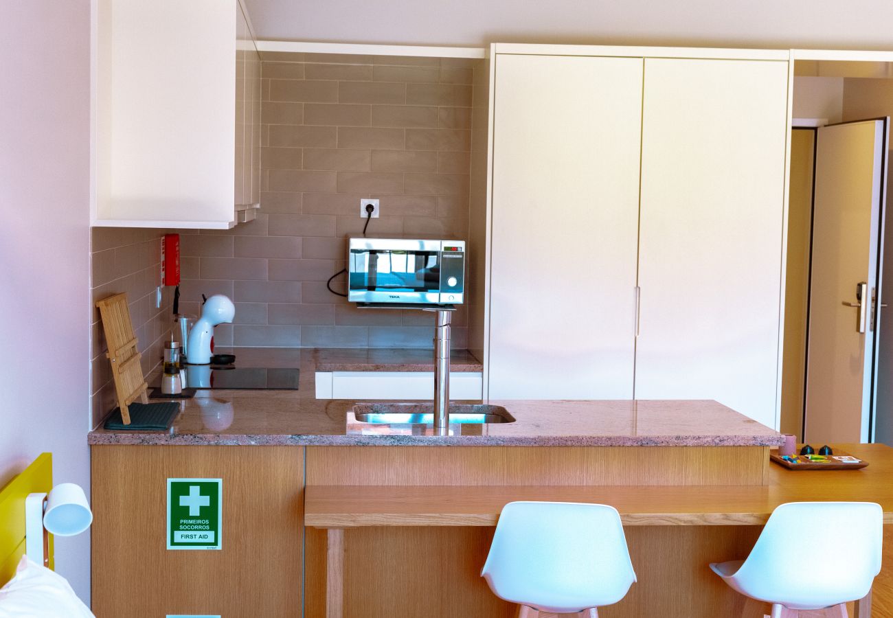 Estúdio em Porto - Santa Catarina Studio - with garden view